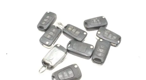 Hyundai i30 Ignition key/card RKE4F04