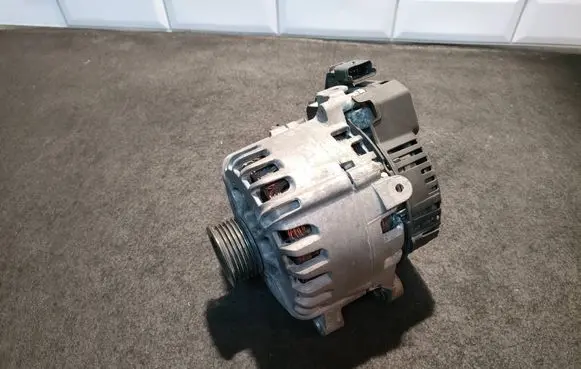 Citroen Berlingo Generator/alternator 9675753680 2612707B 0143653