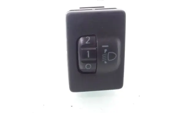 Toyota Yaris Headlight level height control switch 841520D030