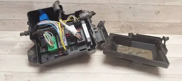 Fiat Ulysse Fuse box set 1495764080 00041200 9650664080