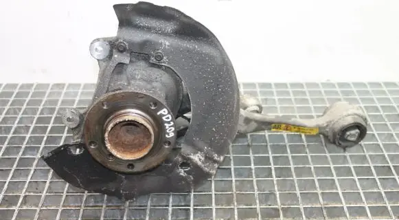 BMW 5 E60 E61 Front wheel hub
