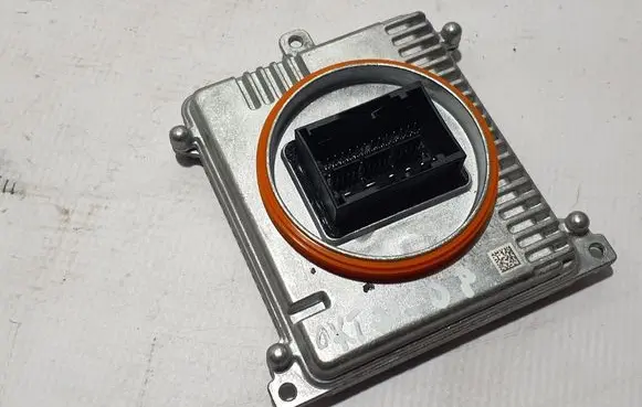 Skoda Octavia Mk4 Xenon control unit/module 992941572CJ