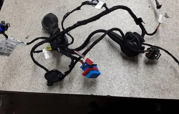 Alfa Romeo 159 Front door wiring loom 50504311