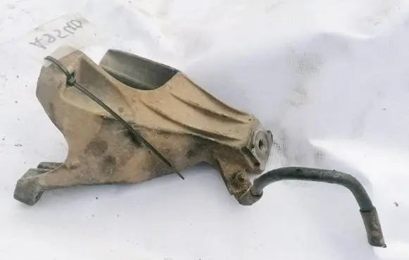 Audi A6 S6 C6 4F Engine mounting bracket 4F0199308 4F0199308P