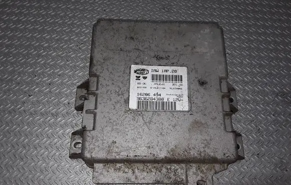 Peugeot 406 Engine control unit/module 9636284380