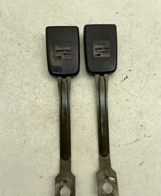 Audi A8 S8 D2 4D Front seatbelt buckle 4D0857755E 4253 0361798