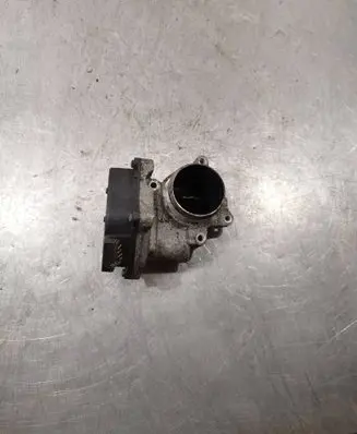 Volkswagen Touran II Throttle valve 03l128063q