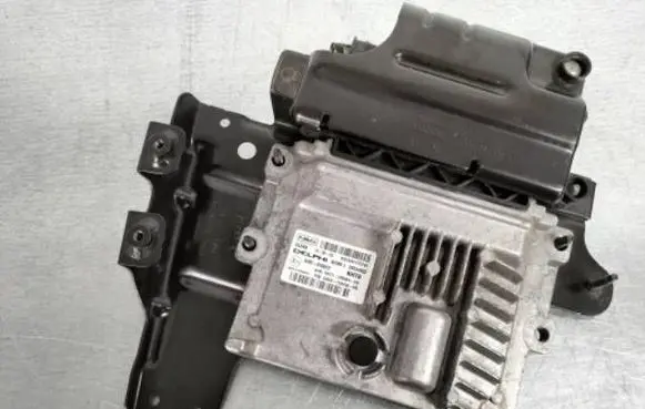 Ford Mondeo MK V Engine control unit/module DS7112B684XB G2GA12A650VG