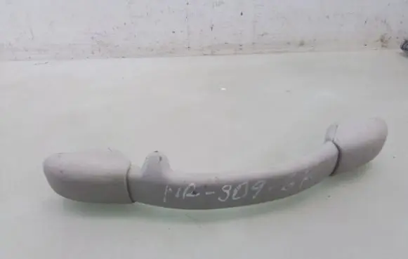 Peugeot 1007 Rear interior roof grab handle