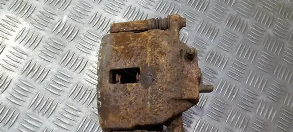 Nissan Primera Front brake caliper