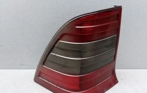 Mercedes-Benz C W202 Rear/tail lights 2028203964