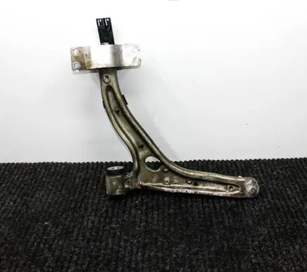 Mercedes-Benz CLA C117 X117 W117 Front lower control arm/wishbone A2463330400