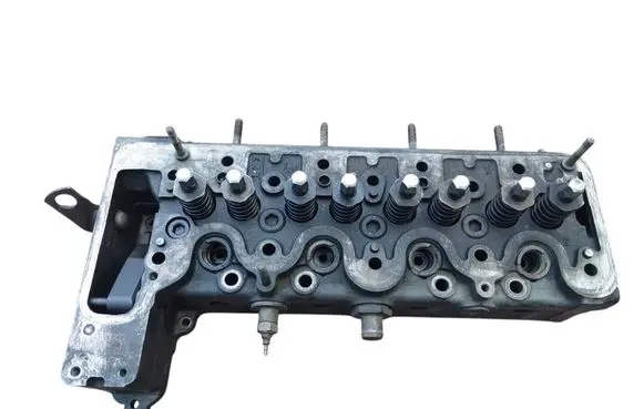 Mercedes-Benz W123 Engine head 5160161401