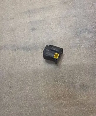 Audi A8 S8 D2 4D Air flap motor/actuator 0637005001 4D0820511A
