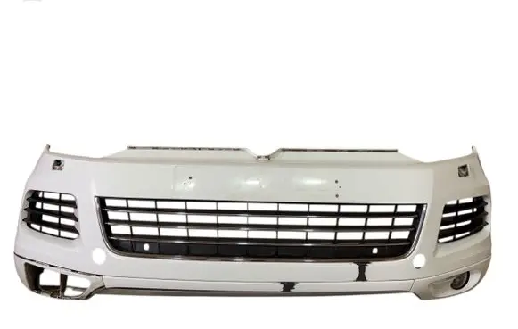 Volkswagen Touareg II Front bumper 7P6807221