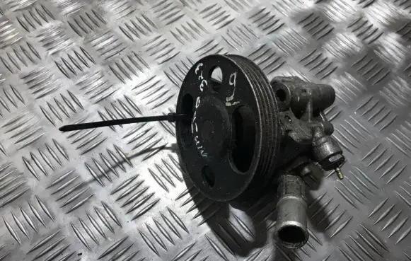 Mazda 323 Power steering pump