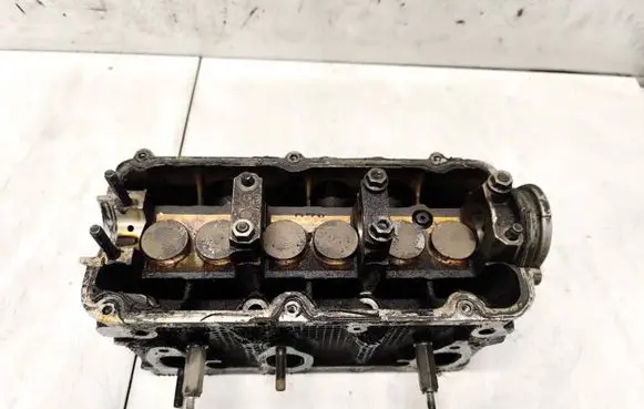 Audi A4 S4 B5 8D Engine head 078103373s