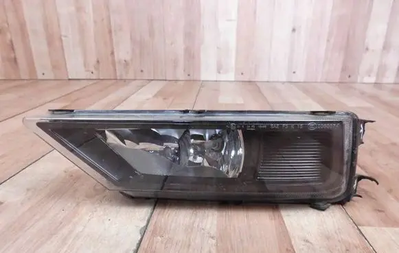Volkswagen Tiguan Front fog light 5NA941699B