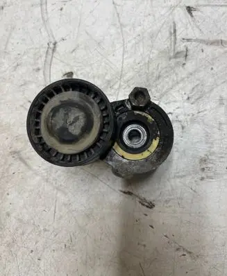 Dacia Logan VAN Generator/alternator belt tensioner 8200608550