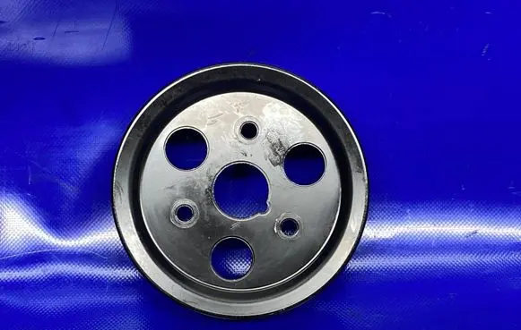 KIA Sportage Water pump pulley 