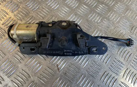 BMW 5 E39 Tailgate/trunk/boot lift motor 67148362371 8362371