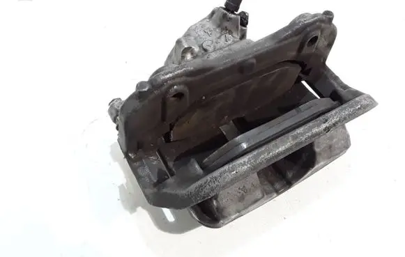 Mercedes-Benz C W205 Front brake caliper