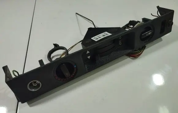 Mercedes-Benz 100 W631 Climate control unit