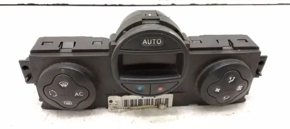 Renault Megane II Climate control unit 8200070752