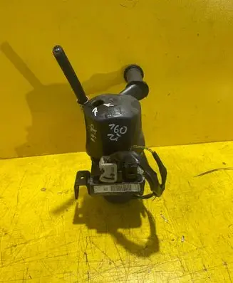 Peugeot 3008 I Power steering pump 9676557880