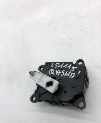 Nissan Qashqai J12 A/C air flow flap actuator/motor 277306rf0a