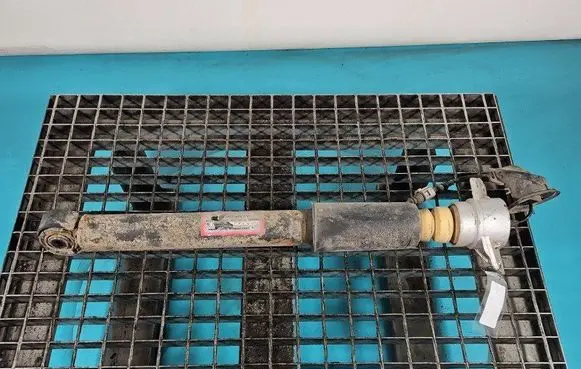 Rear shock absorber/damper