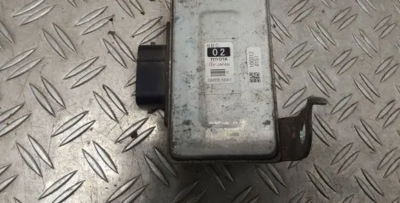 Toyota Yaris Start/Stop control module G92C052011