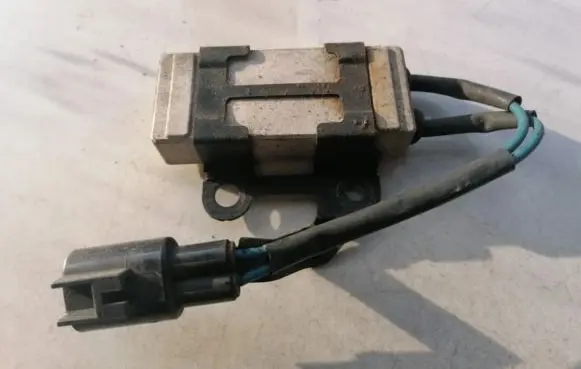 Coolant fan relay