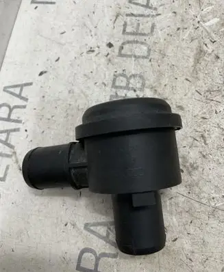 Porsche 911 991 Other engine bay part 06A145710P