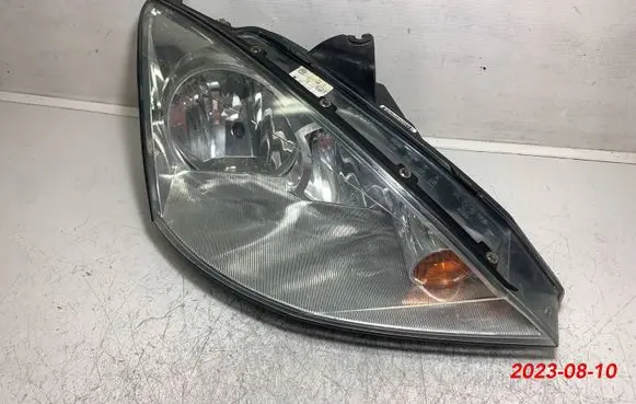 Ford Focus Headlight/headlamp 2M5113W029BE