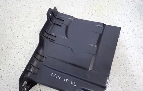 KIA Ceed Engine splash shield/under tray 29130A2800