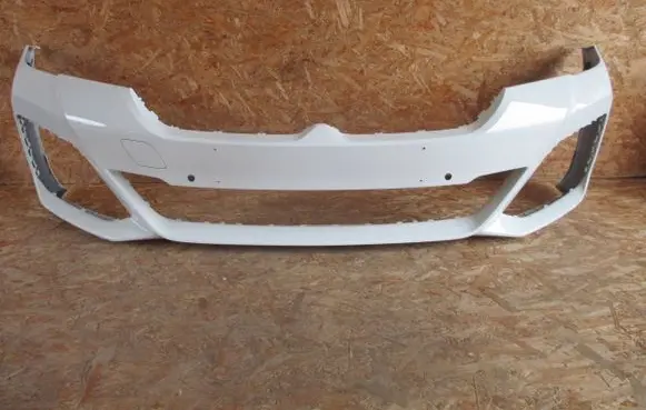 BMW 5 G30 G31 Front bumper 8098644
