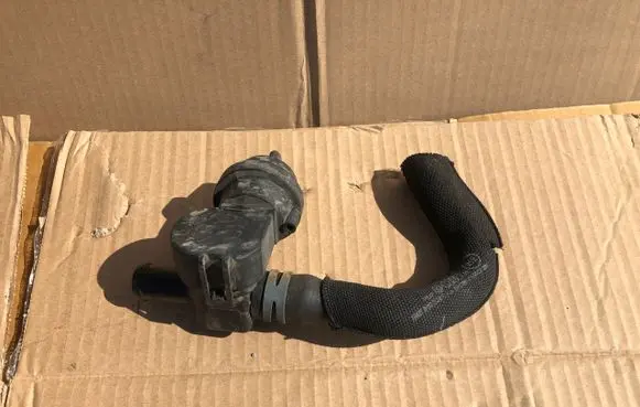 Audi Q5 SQ5 Coolant heater control valve 1J0819809