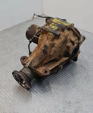 Mitsubishi Pajero Rear differential 3501A381