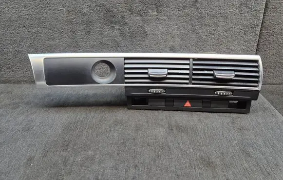 Audi A6 S6 C6 4F Dash center air vent grill 4F1820951F 4F0941509 4F1820951FH77