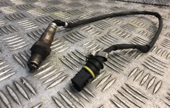 Mercedes-Benz E W211 Lambda probe sensor 0025400817