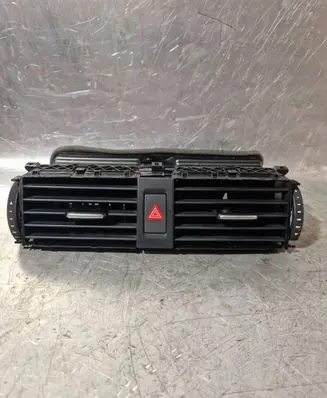 Volkswagen Jetta VI Dash center air vent grill 5C6819728 3MPX0245