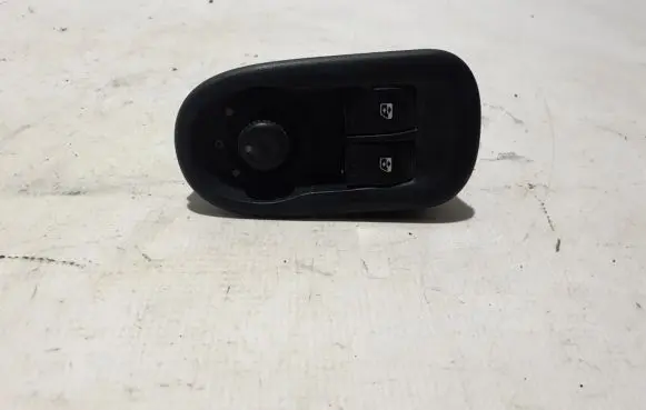 Renault Master III Electric window control switch 8200637849