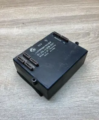 BMW 5 E34 Tow bar trailer control unit/module 1378717