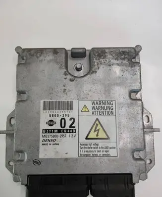 Nissan X-Trail T30 Engine control unit/module B371MEQ44B 5800295 MB2758002957