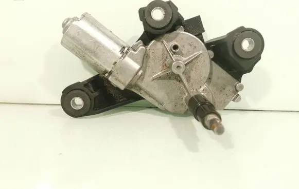 Nissan Qashqai Rear window wiper motor 0390201820
