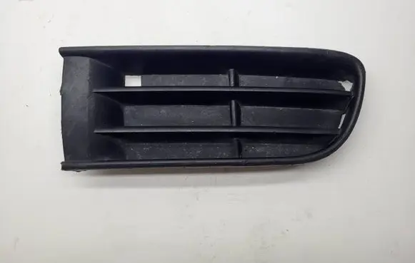 Volkswagen Polo Front bumper lower grill 6Q0853665