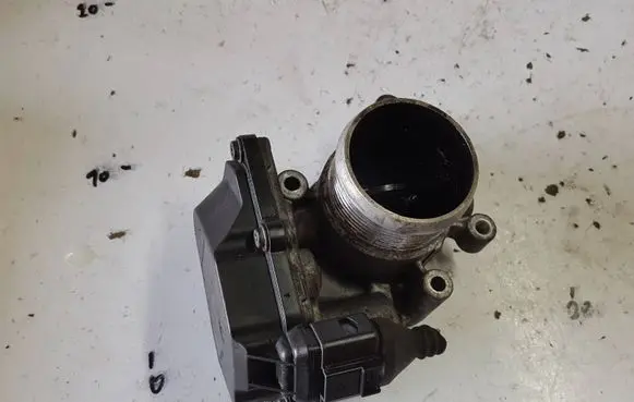 Volkswagen PASSAT B7 Throttle valve 03L128063T A2C83076400