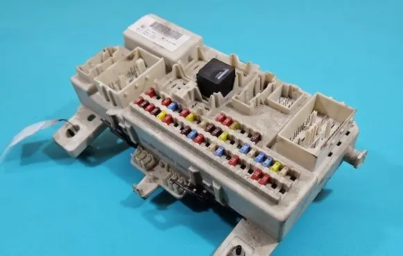 Ford Focus Fuse box set 4M5T-14A073-BJ IMPRK1465023