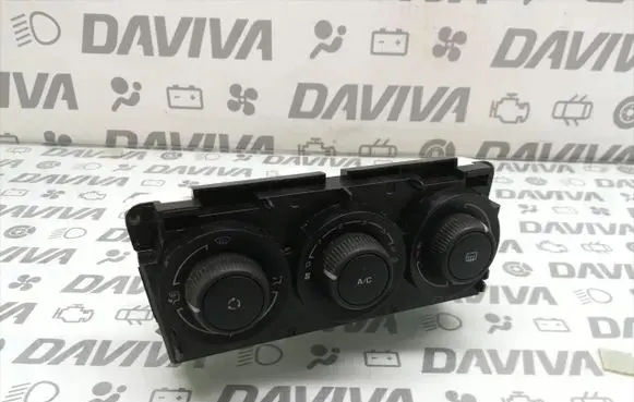 Peugeot 308 Climate control unit 69940002